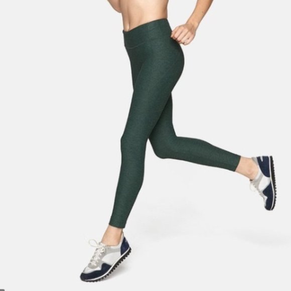 NWT Outdoor Voices Hunter Green TechSweat 7/8 - Picture 2 of 2